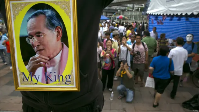 ဒီအတွက် မကြာသေးခင် နှစ်တွေတုန်းက ဖြစ်ပွား ခဲ့တဲ့ နိုင်ငံရေး အကြမ်း ဖက်မှုတွေ ထပ်ဖြစ်လာ မလားဆိုပြီး စိုးရိမ်မှုတွေ ရှိနေကြပါတယ်။