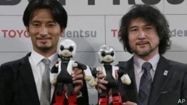 Criadores apresentam Kirobo e Mirata | Foto: AP