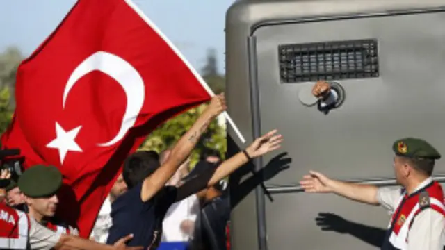 土耳其前將軍巴什布被判處終身監禁。