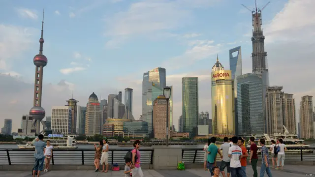 दुनिया की दूसरी सबसे ऊँची इमारत शंघाई टावर