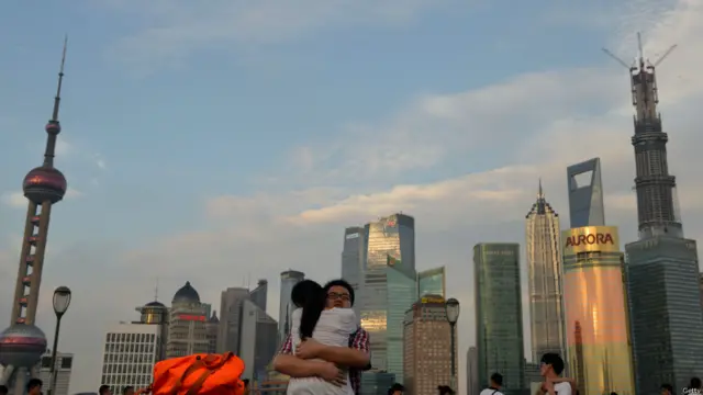 दुनिया की दूसरी सबसे ऊँची इमारत शंघाई टावर