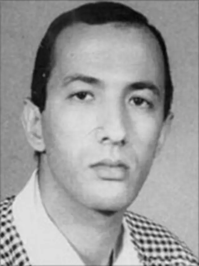 عدل سنہ 2001 میں افغانستان پر امریکی حملے کے بعد مبینہ طور پر سلیمان ابو غیث اور سعد بن لادن کے ساتھ ایران بھاگ گئے