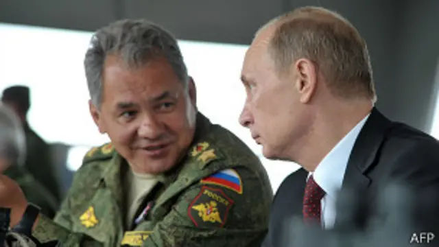 Sergei Shoygu y Vladimir Putin
