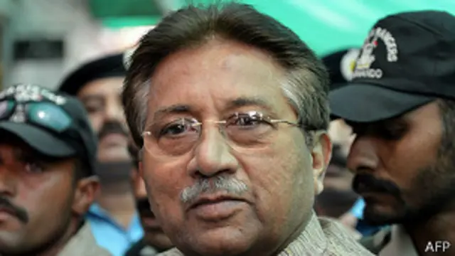 پرویز مشرف کے خلاف سنہ دوہزار سات میں لال مسجد آپریشن کا مقدمہ بھی درج کیا گیا ہے