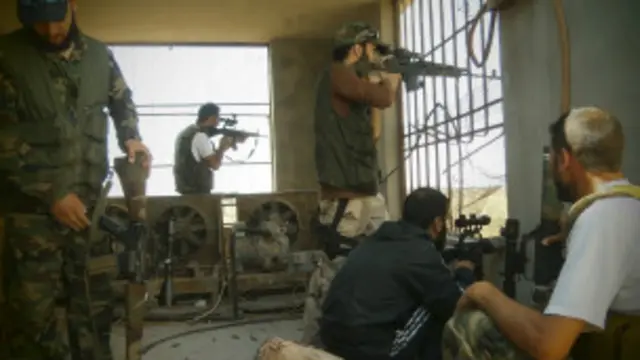 أغلب القتلى مشاركون في القتال