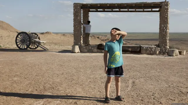 Аёз қалъадаги мезбонимизнинг ўғли