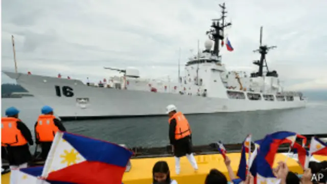 「艾卡拉茲」號抵達蘇比克灣