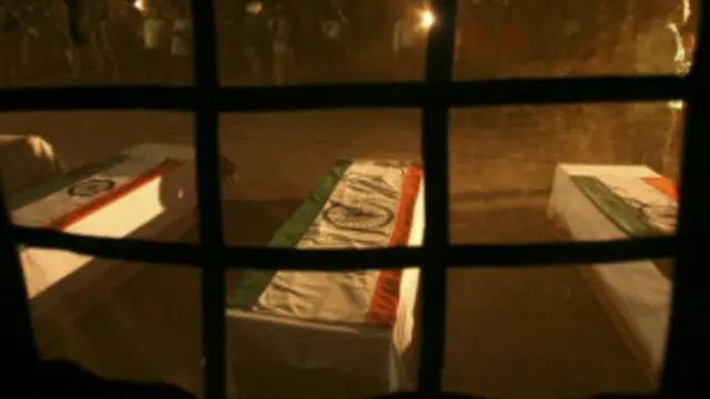 इस साल चरमपंथी हमलों में कई भारतीय जवानों की मौत हुई है. 