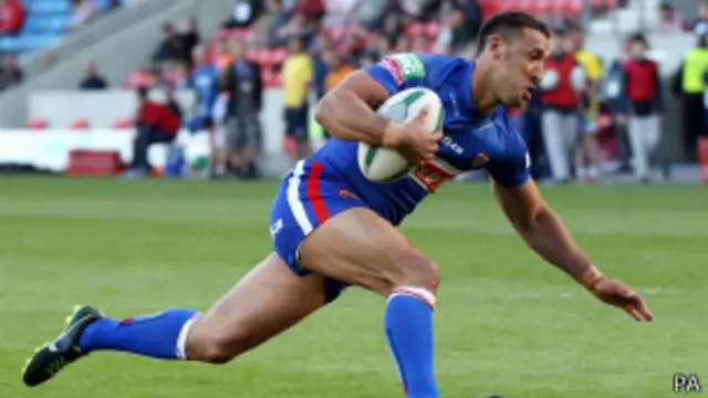 Uno o dos jugadores de los que juegan la "Seis Naciones" podrían verse afetados por demencia temprana.