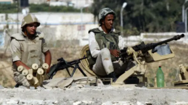 الجيش المصري يقول إن العملية تمت بالتنسيق معه.