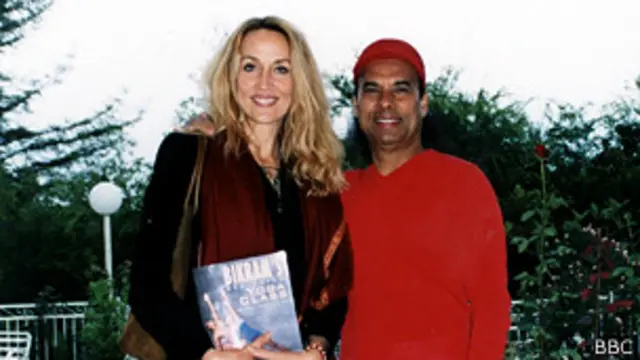 Jerry Hall y Bikram Choudhury