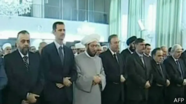 Сурия расмийлари исёнчиларнинг ҳужум ҳақидаги мурожаати "уйдирма ва хаёлпарастлик"эканини айтган.