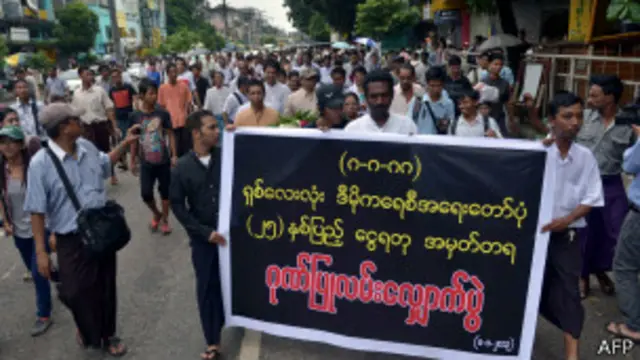 88 anniversary walks in cities