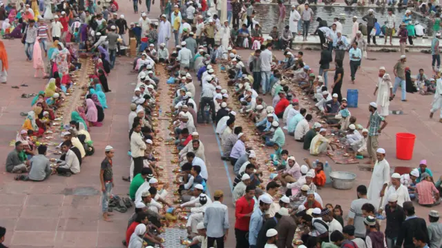 जामा मस्जिद, इफ्तार