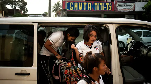 Imágenes de Myles Estey