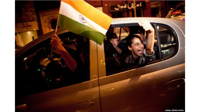 ब्रिटेन में रह रहे एशियाई मूल के लोग