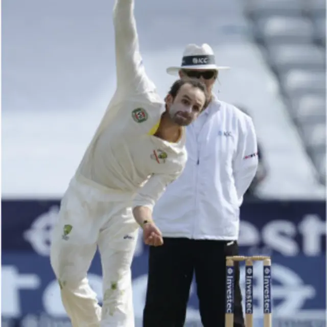 آسٹریلیا کی جانب سے نیتھن لیون نے چار کھلاڑیوں کو آؤٹ کیا