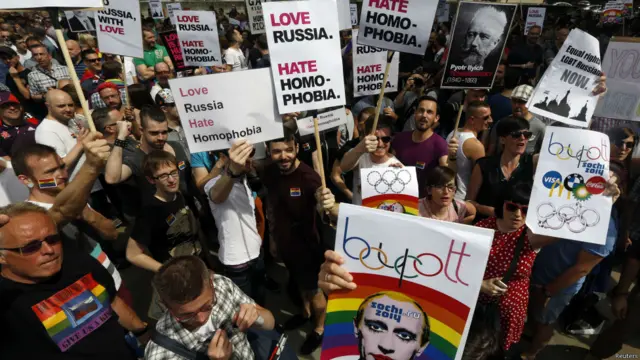 Акция в Лондоне