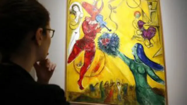 अमेज़न पर फ़्रांस के पेंटर मार्क चागेल की 37 कलाकृतियाँ हैं.