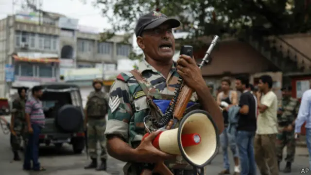 فرض حظر التجوال في جامو