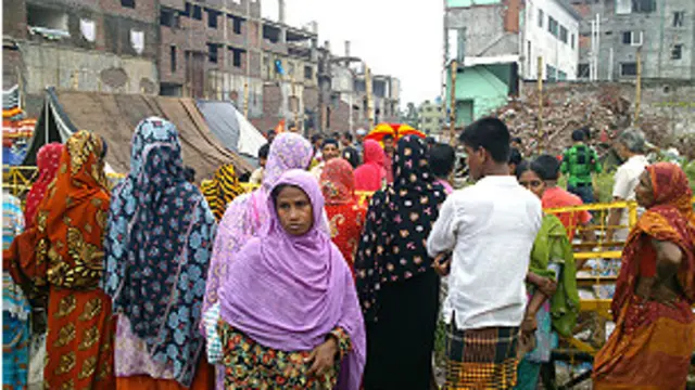 حطام مصنع رنا بلازا الذي انهار في بنغلاديش