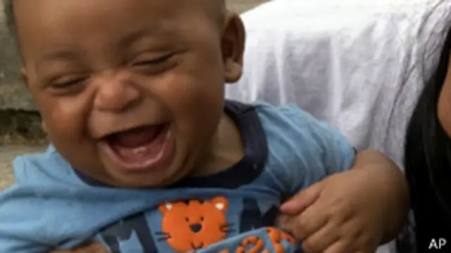 Младенец из штата Теннесси, США, которого судья переименовала из Мессии в Мартина 