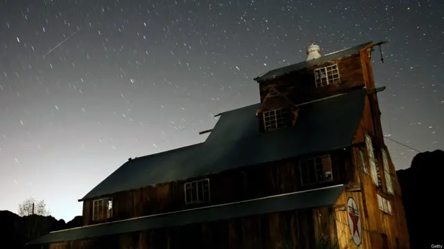 Lluvia de meteoritos