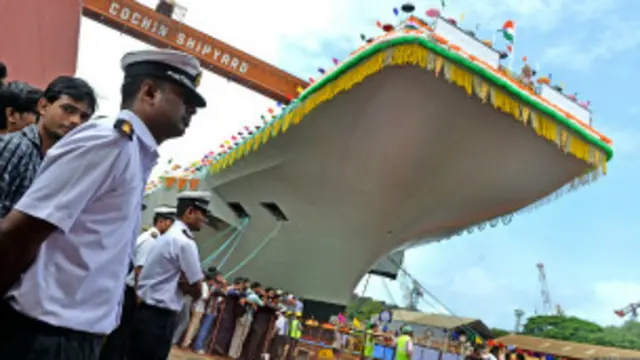 د دې بېړۍ ډېزاین هم په هند کې جوړ شوی او په کې کارېدونکې اوسپنه هم ټوله په هند کې د ننه تولیدېږي.