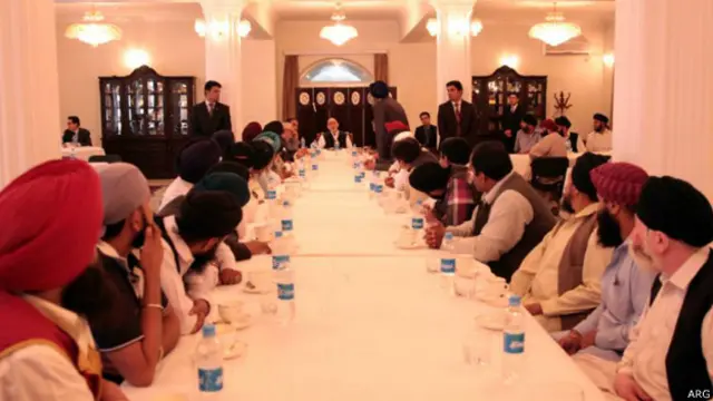 نمایندگان هندوها و سیک‌ها در افغانستان می‌گویند این اولین بار است که آنها با رئیس جمهوری دیدار کردند