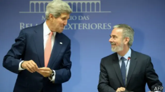 John Kerry e Antonio Patriota | Foto: AFP