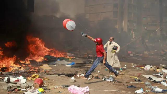Enfrentamientos en El Cairo