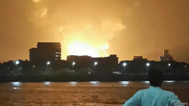 Взрывы в Мумбаи