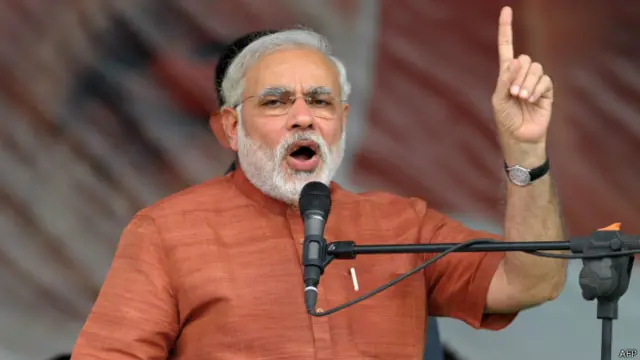 नरेंद्र मोदी