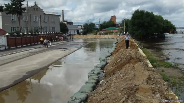 Затопленная улица в Благовещенске