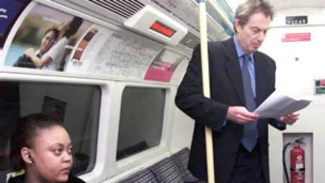 布莱尔：坐地铁