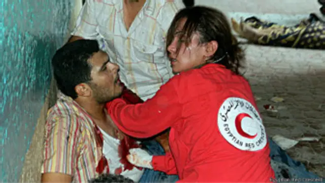 Membro da Cruz Vermelha atuando | Foto: divulgação