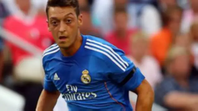 "Арсенал" Месут кўмагида Англия чемпионлигига эришмоқчи