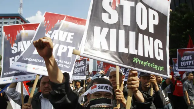 Aksi protes di Jakarta, foto oleh Achmad Ibrahim/AP