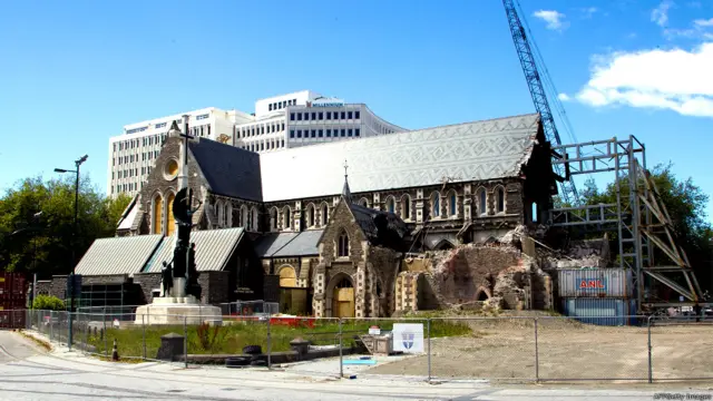 गत्ते का चर्च