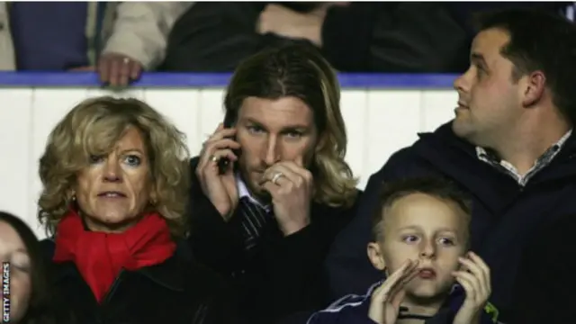 薩維奇從伯明翰轉會布萊克本激起軒然大波，藍軍甚至威脅要求向英超投訴。