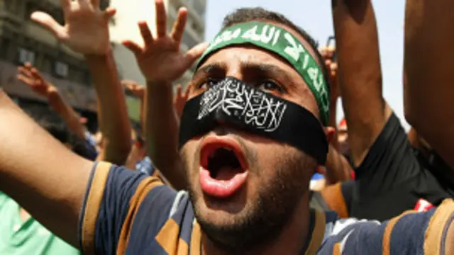 ب لوگ مانتے ہیں کہ مصر کی اگلی نسل کا مستقبل داؤ پر لگا ہوا ہے