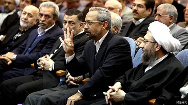 سخنگوی اتاق بازرگانی گفته اشتغال همزمان آقای نهاوندیان به این دو مقام منع قانونی ندارد