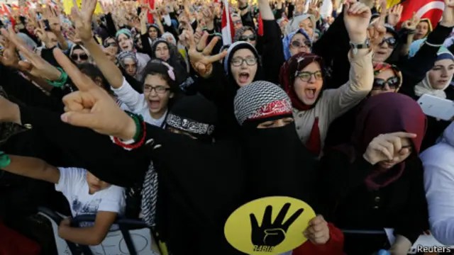 اخوان المسلمین از هوادارانش خواسته تا به اعتراضات بیشتری دست بزنند