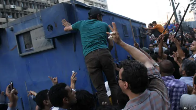 मिस्र अंतरिम सरकार समर्थक