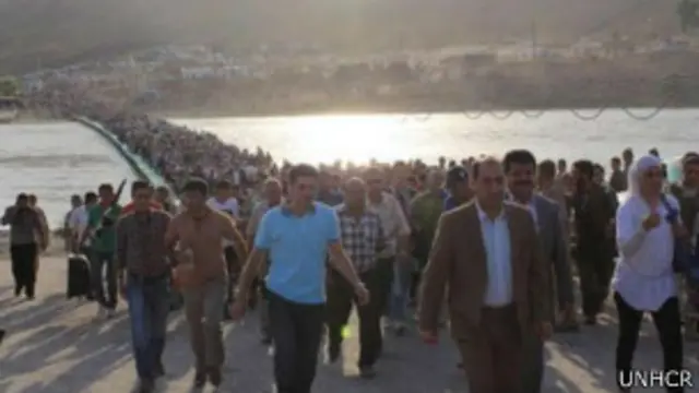 سینیچر کو دس ہزار افراد پیشخبر کے مقام سے کردستان میں داخل ہوئے