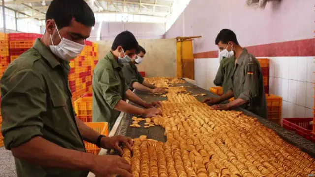 در حال حاضر ۱۳ هزار تن در این شهرک کار می‌کنند.