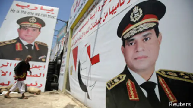 چارواکي وايي، د اخوان المسلمین تر ۱۰۰۰ ډېر غړي نیول شوي. 