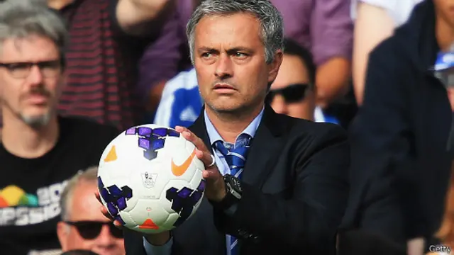 يتصدر تشيلسي البطولة بفارق 10 نقاط عن اقرب منافسيه أرسنال