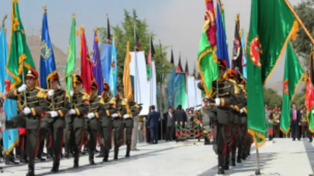 زهٴ يو ازاد، خپلواک، وطن يم، خپله رایې، خپل جمهوريت، خپل ولسمشر، خپل پارليمنټ، ادارې، لويه جرګه، او هر هغه څهٴ لرم چې د يو ازاد، خپلواک هېواد لپاره ضروري دي.