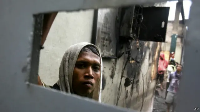 Kekhawatiran pegiat HAM akan dugaan praktik kekerasan pada tahanan bukan hanya terjadi di lembaga pemasyarakatan, tapi juga di tahanan atau penangkapan.